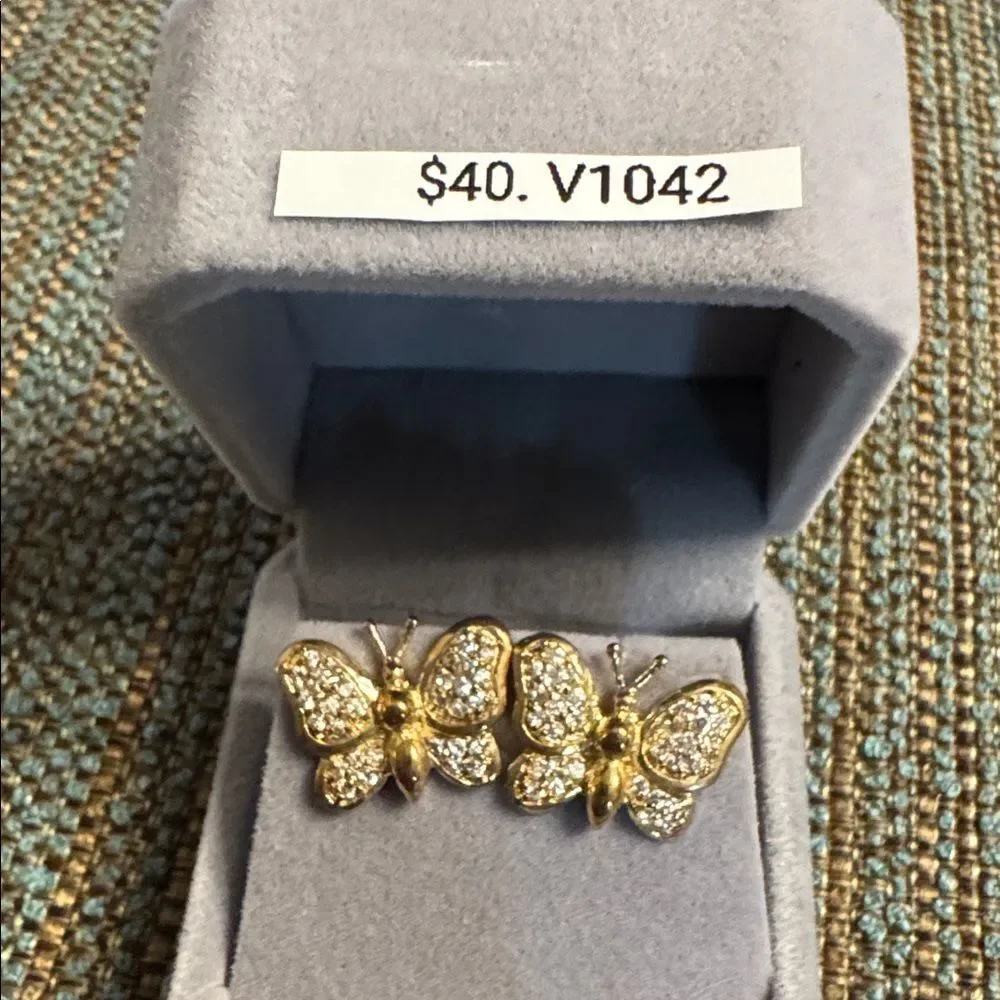 3089 Swarovski Crystal Elements post‎ Earrings